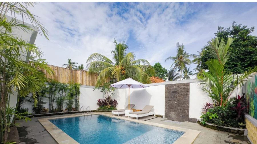 Halaman depan adimertavillas.com
